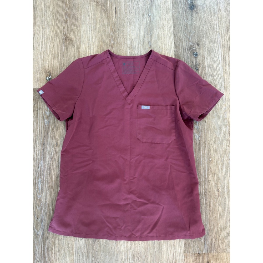 FIGS Catarina Scrub Top Women S Burgundy V-Neck Short Sleeve One-Pocket Medical